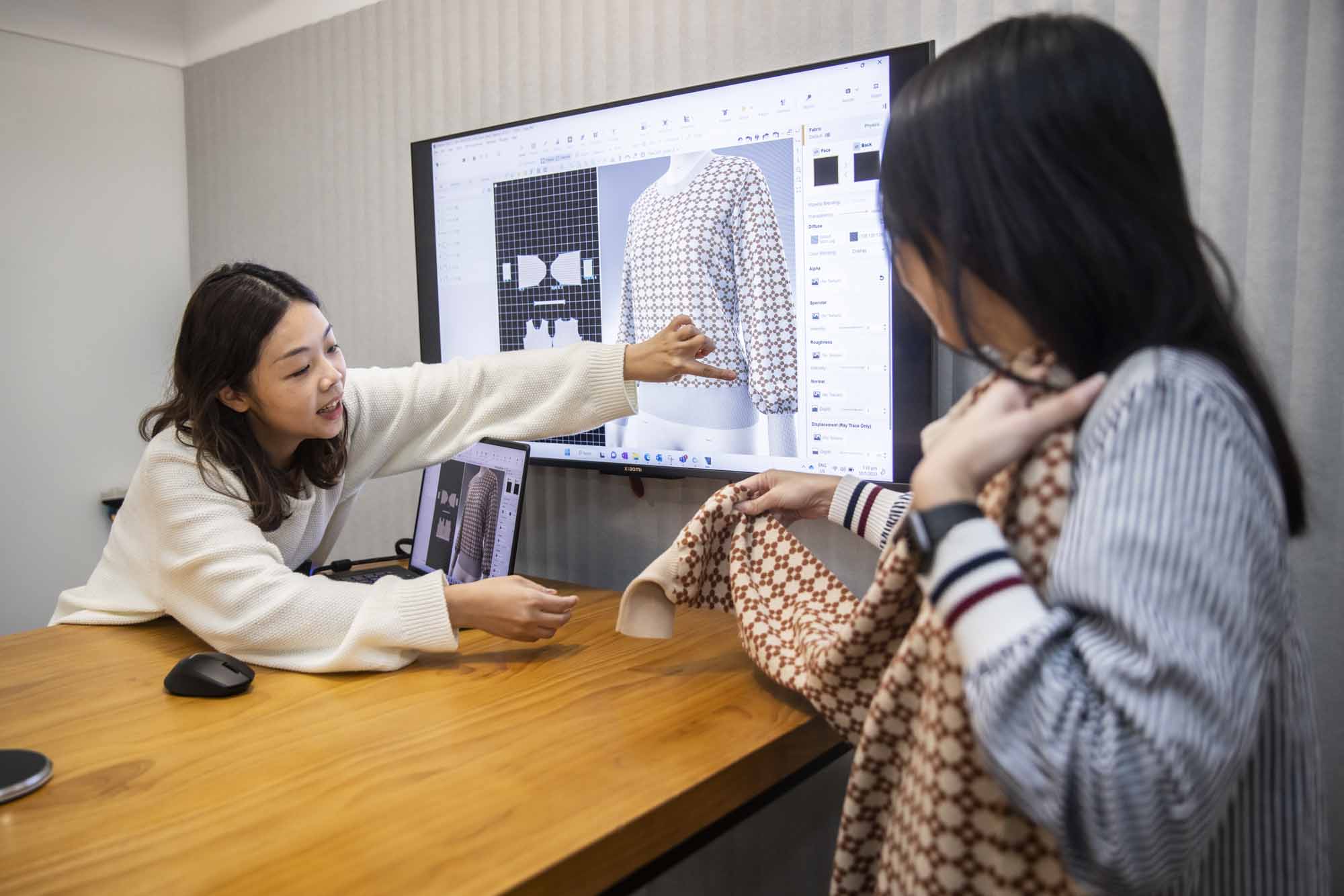 featuring_limited_digihub_3dservices_introduction_3d_sweater_knit_3dknit_demo_training